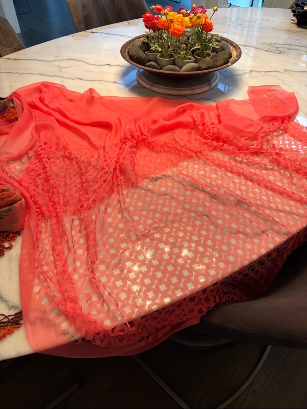 🧣 4 Scarf Bundle Pinks and Corals - Picture 6 of 10